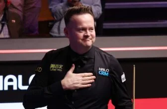John Higgins v Shaun Murphy live: Murphy edges thrilling World Snooker Championship semi-final after superb comeback