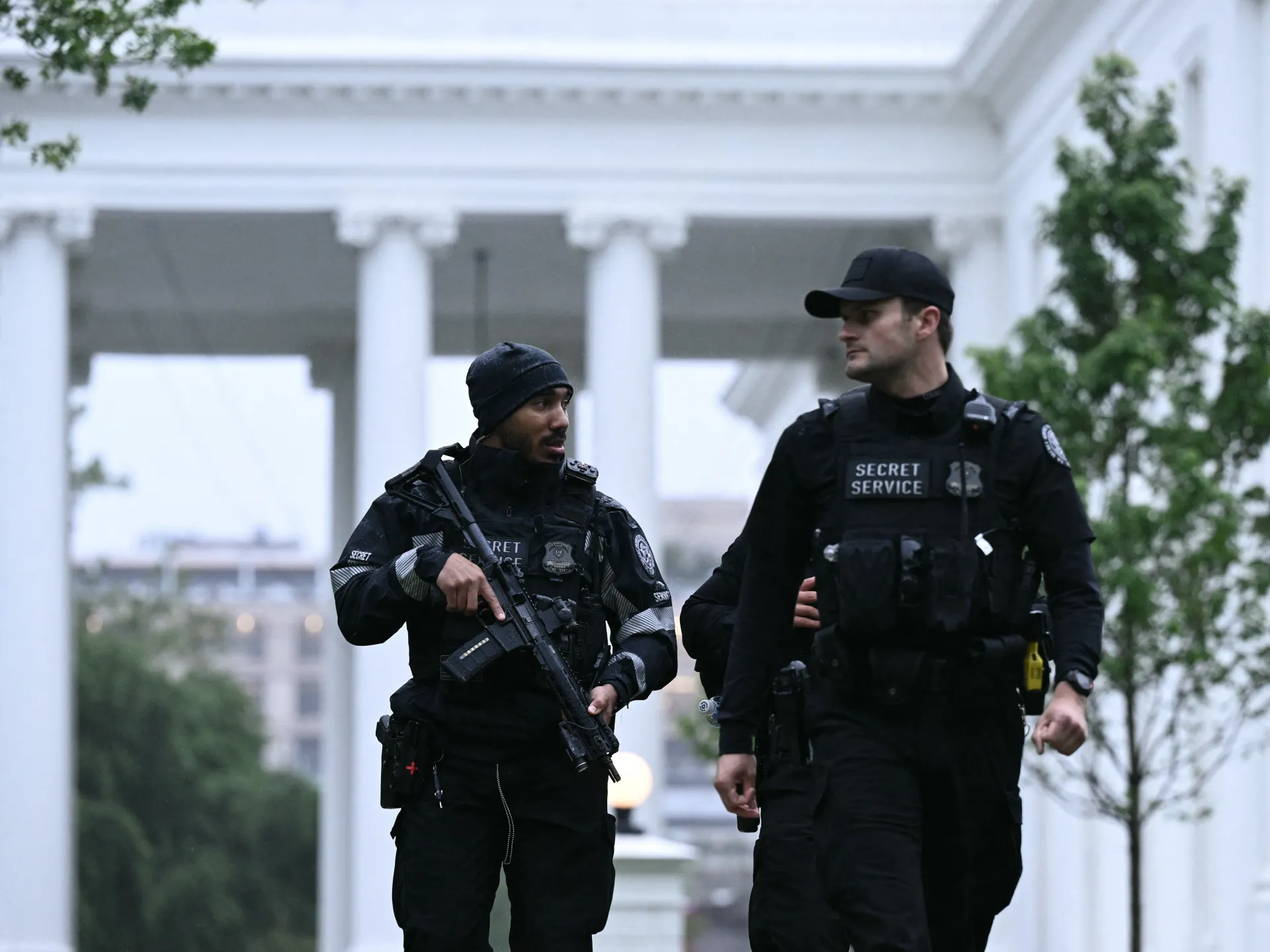 Secret Service kills gunman who fired at White House checkpoint | News 1 Secret Service kills gunman who fired at White House checkpoint | News