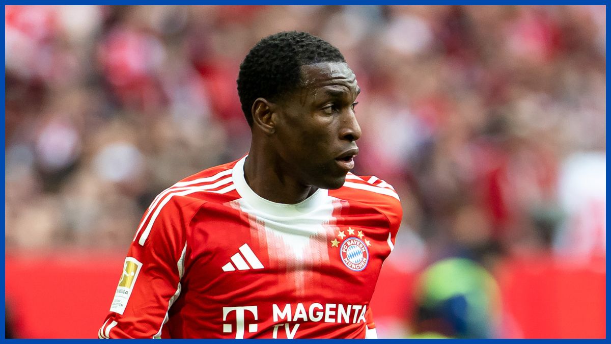 Nicolas Jackson playing for Bayern Munich.
