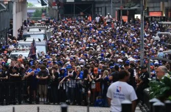 JPMorgan Chase executive fined after Knicks parade trash can stunt