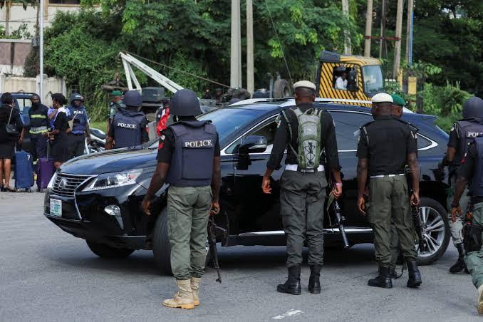 Nigeria Police begin enforcement against tinted cars, covered number plates