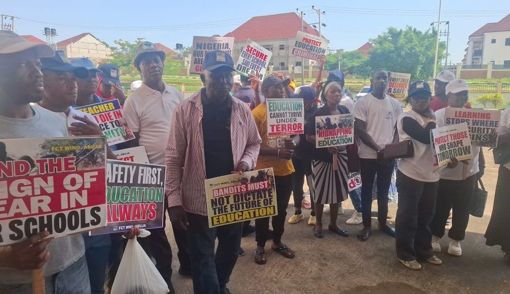 Oyo abduction: FCT Teachers stage protest over insecurity in schools