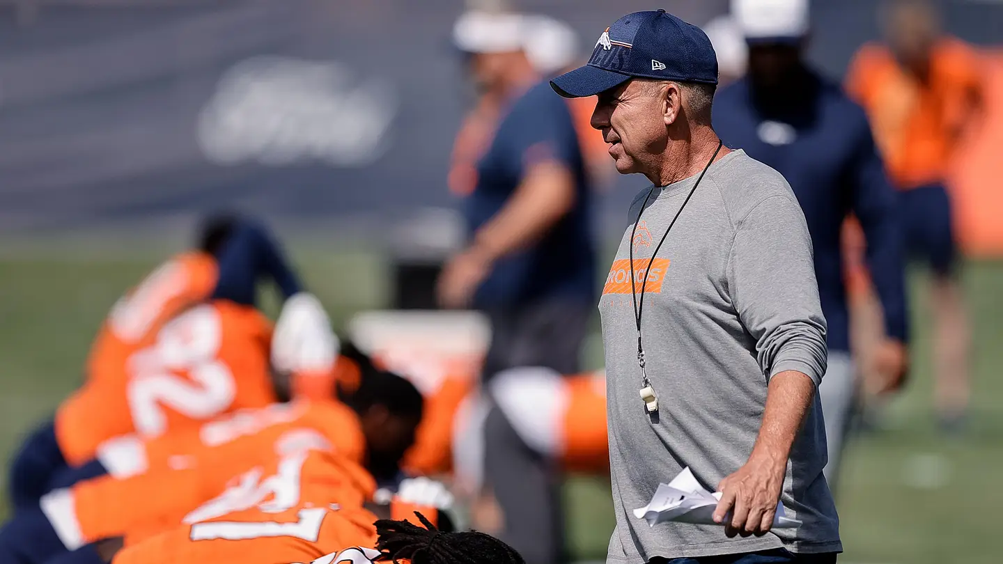 Projecting Broncos' 53-Man Roster Before Mandatory Minicamp