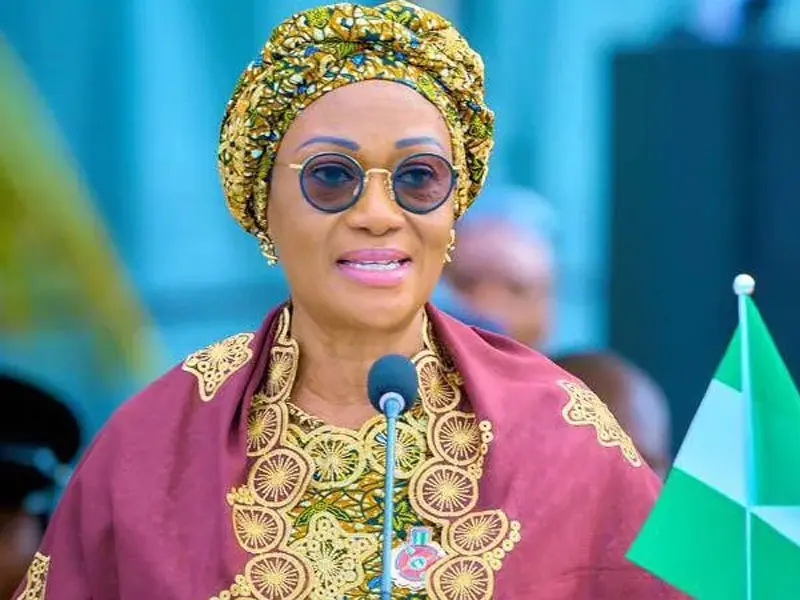 Public outcry trails First Lady’s vehicle donation to APC Women Leaders amid kidnapping crisis