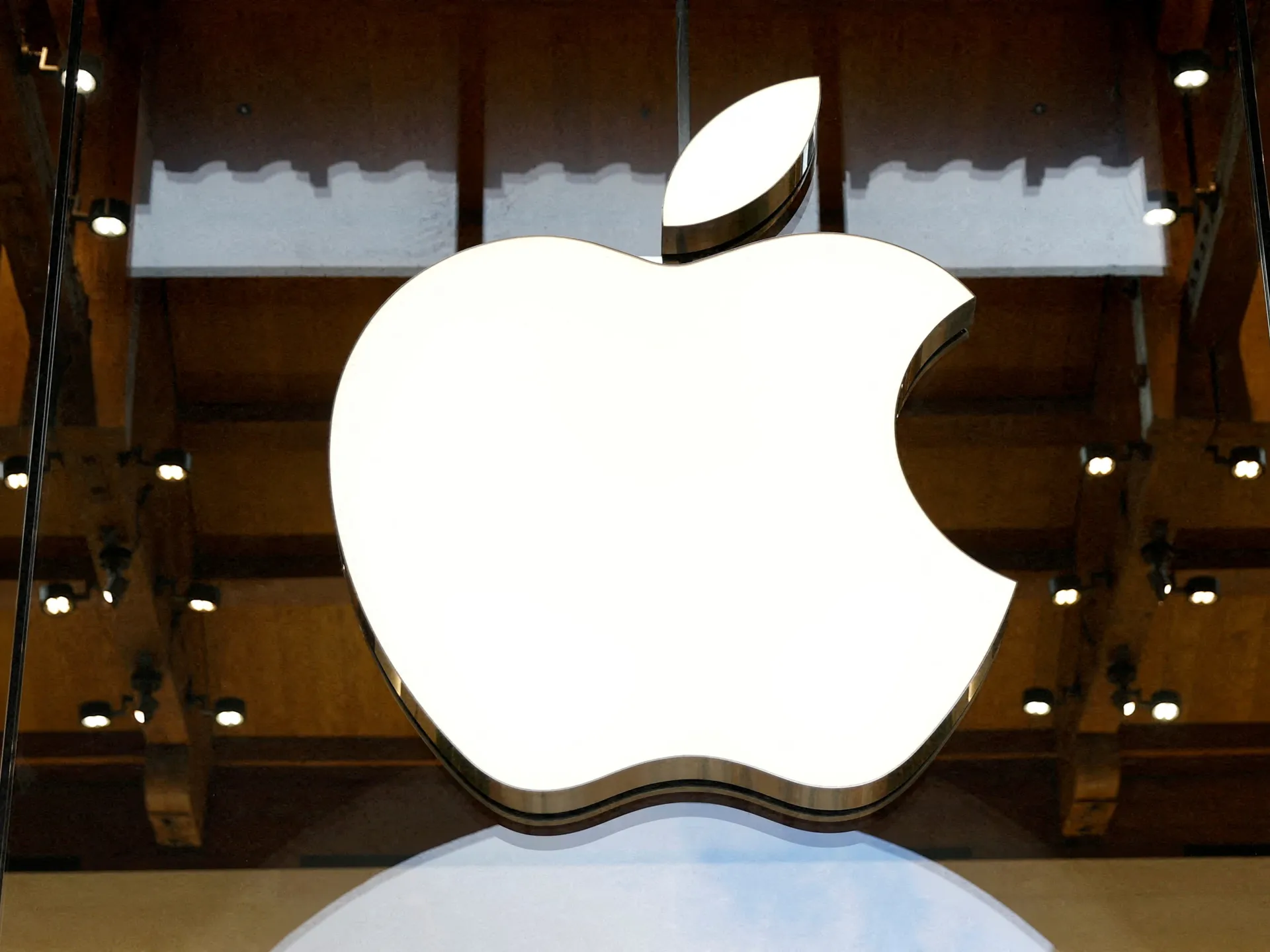 Apple files lawsuit accusing ChatGPT maker OpenAI of stealing trade secrets | Technology News 1 Apple files lawsuit accusing ChatGPT maker OpenAI of stealing trade secrets | Technology News
