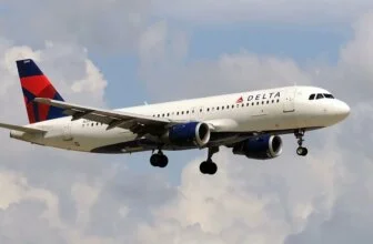 Delta Air Lines flight hit by fireworks mortar near Midway Airport