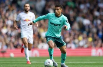 Man Utd have made contact to sign Wolves midfielder Joao Gomes