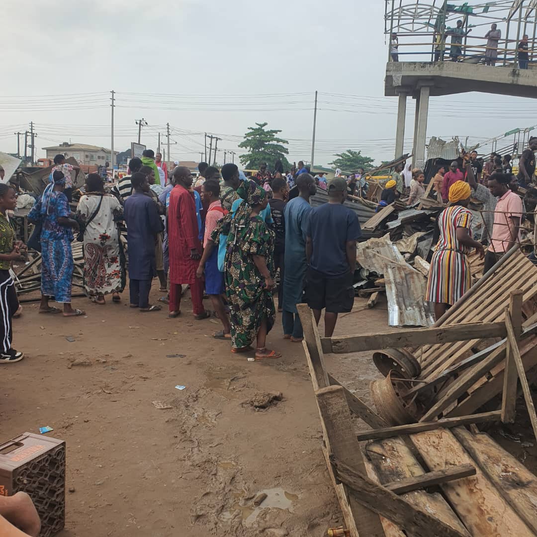 Outrage over Ogun market demolition, traders claim N500m loss – Daily Trust 5 Outrage over Ogun market demolition, traders claim N500m loss – Daily Trust