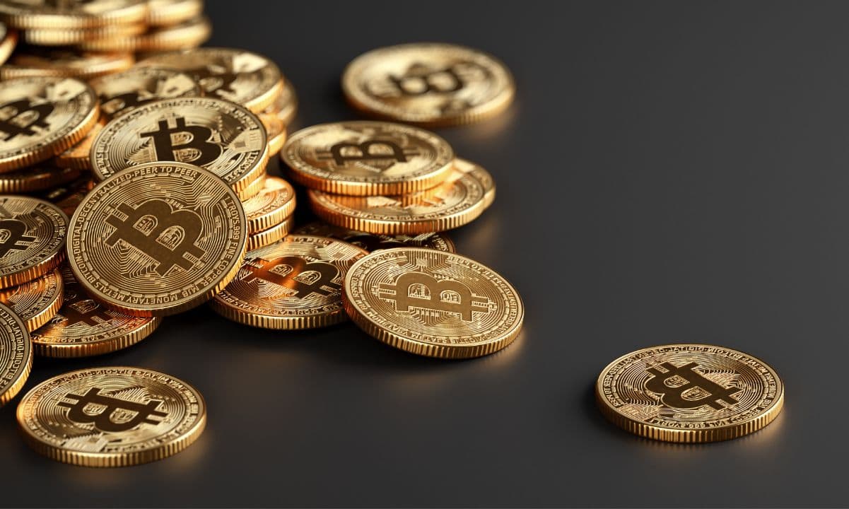 Bitcoin Active Addresses Surge to 8-Month High After Coldcard Panic 1 Bitcoin Active Addresses Surge to 8-Month High After Coldcard Panic