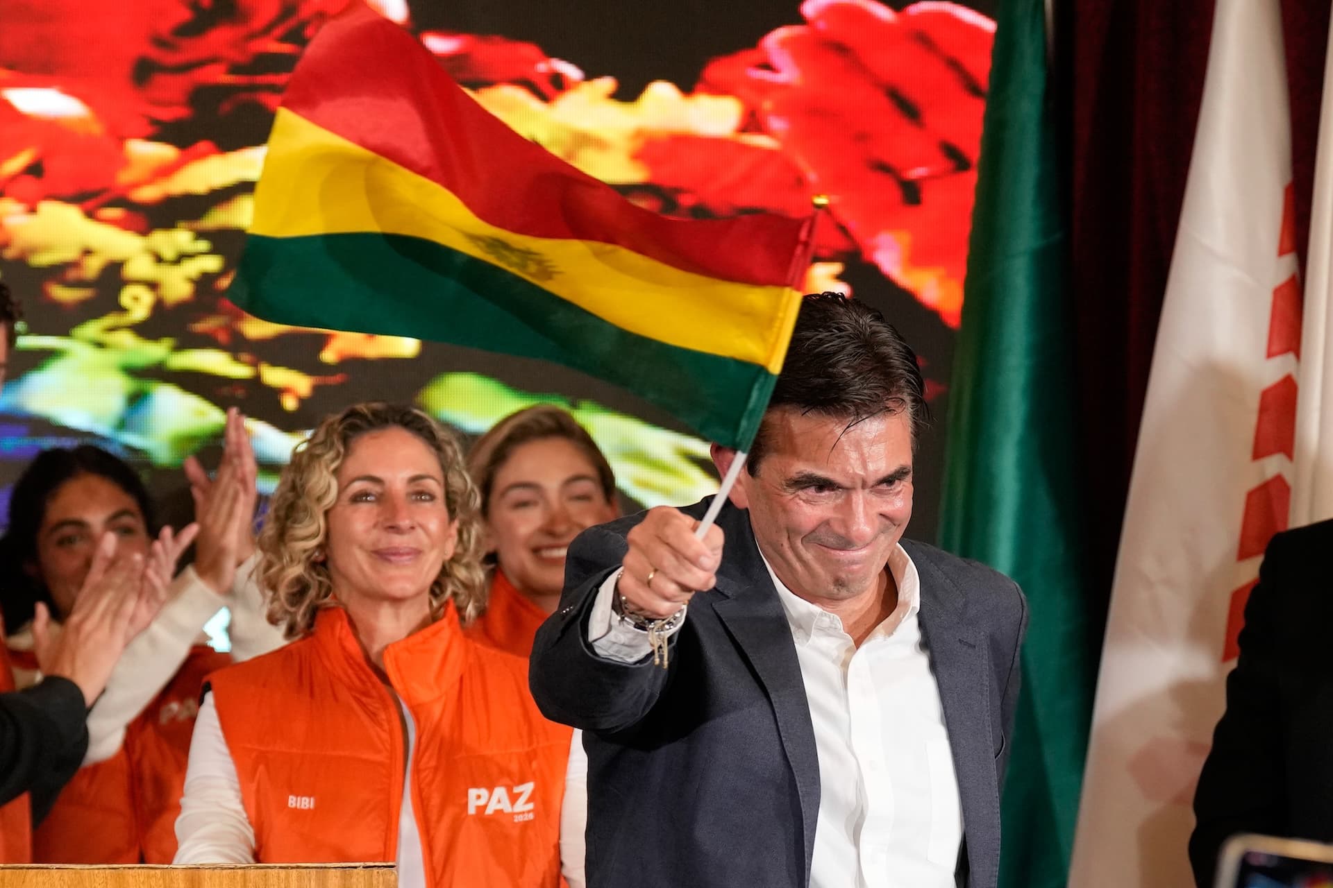 Bolivia Pushes for Economic Reforms 1 Bolivia Pushes for Economic Reforms