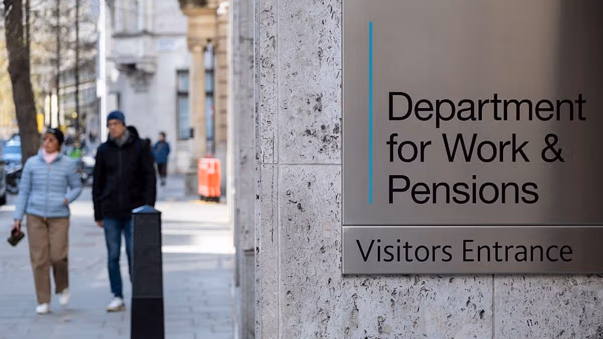 DWP warning as drivers could face ban over unpaid benefit debt, 8 Liverpool Echo