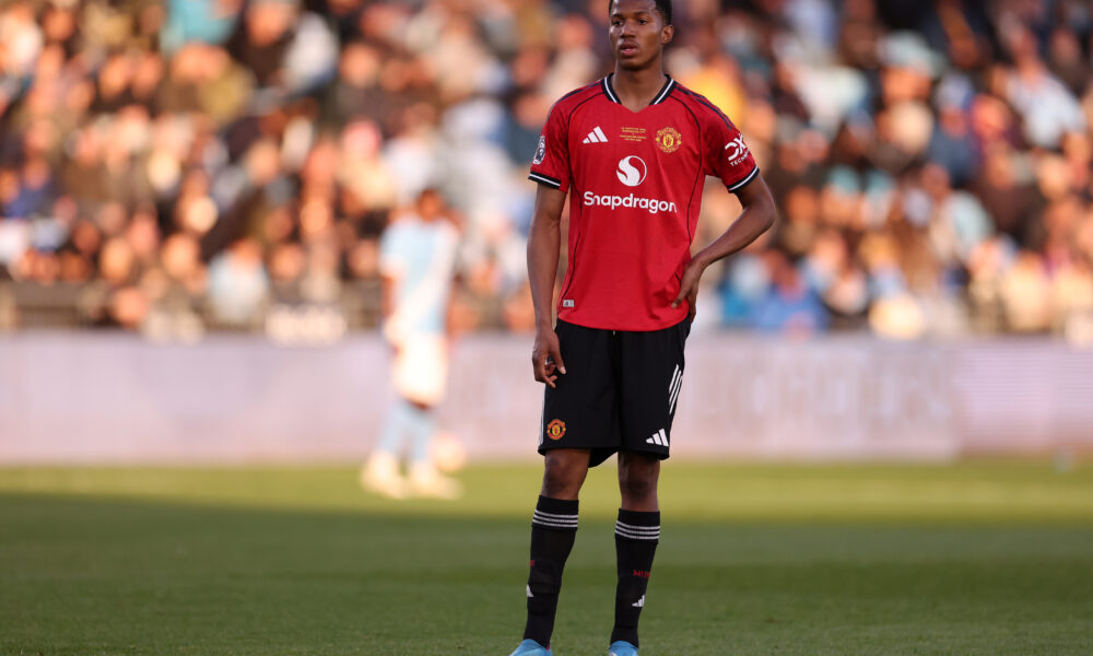 Feyenoord target loan move for Man United youngster Chido Obi