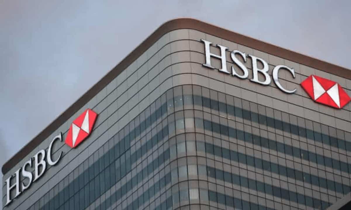 HSBC and Standard Chartered Run First Live Tokenized Deposit Transfer on SWIFT's Blockchain Ledger
