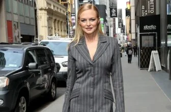 Heather Graham stuns in string bikinis during romantic Italian getaway