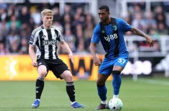 Man Utd target Lewis Hall in discussions over new Newcastle United contract