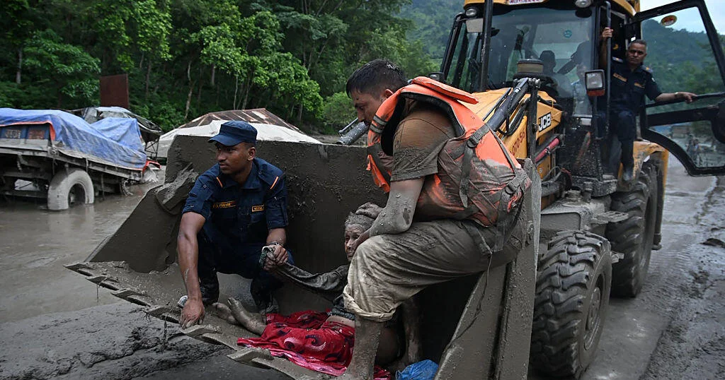 Nepal flood rescue efforts intensify as death toll rises, with more than 2,000 people still missing 5 Nepal flood rescue efforts intensify as death toll rises, with more than 2,000 people still missing