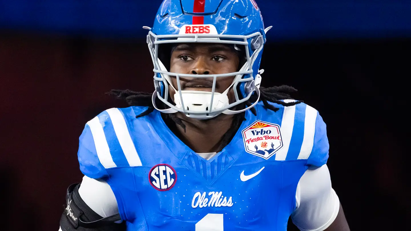 Princewill Umanmielen Is Living Up to the Hype Early in LSU Camp