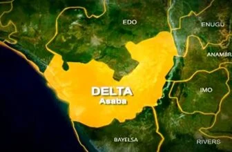 Two suspected robbers lynched over alleged iPhone theft in Warri