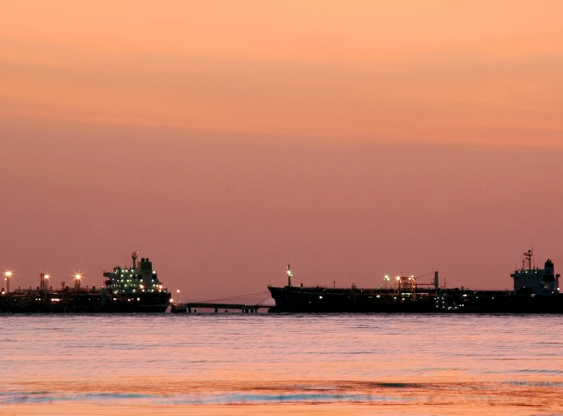 US refineries taking in half of Venezuela’s oil output, official says | Oil and Gas News