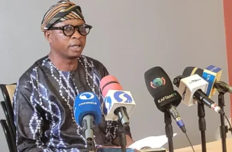 2027: Ogun PDP chieftain disowns lawyer, governorship bid