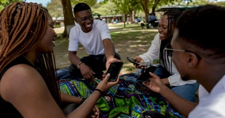 Emmaclit.com Alternatives for Nigerians: Best Forums & News Hubs