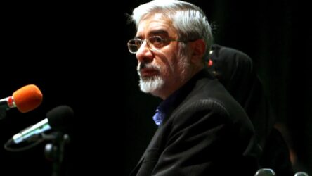 ‘Game is over’: Iran’s ex-leaders, hardliners clash after protest killings | Politics News